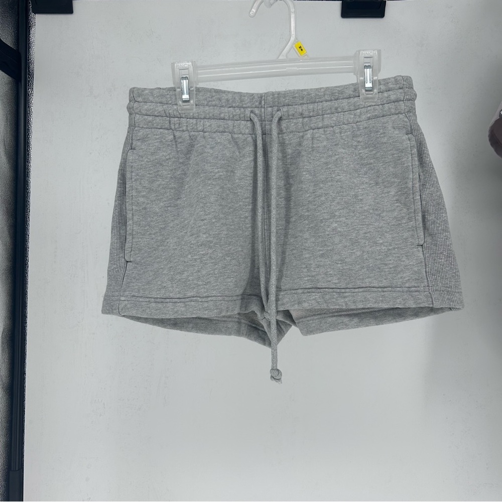 Tna COZY FLEECE Perfect Gray Sweat Shorts size XS Drawstring Loungewear